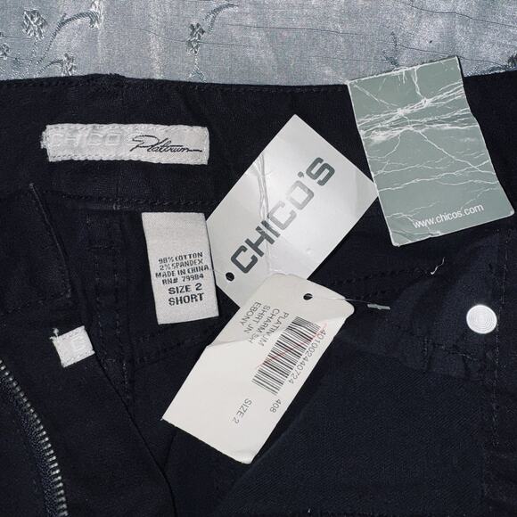NWT Chicos Platinum Denim The Ultimate Fit Jeans Black 12 2 Short Office Bootcut - Picture 5 of 8
